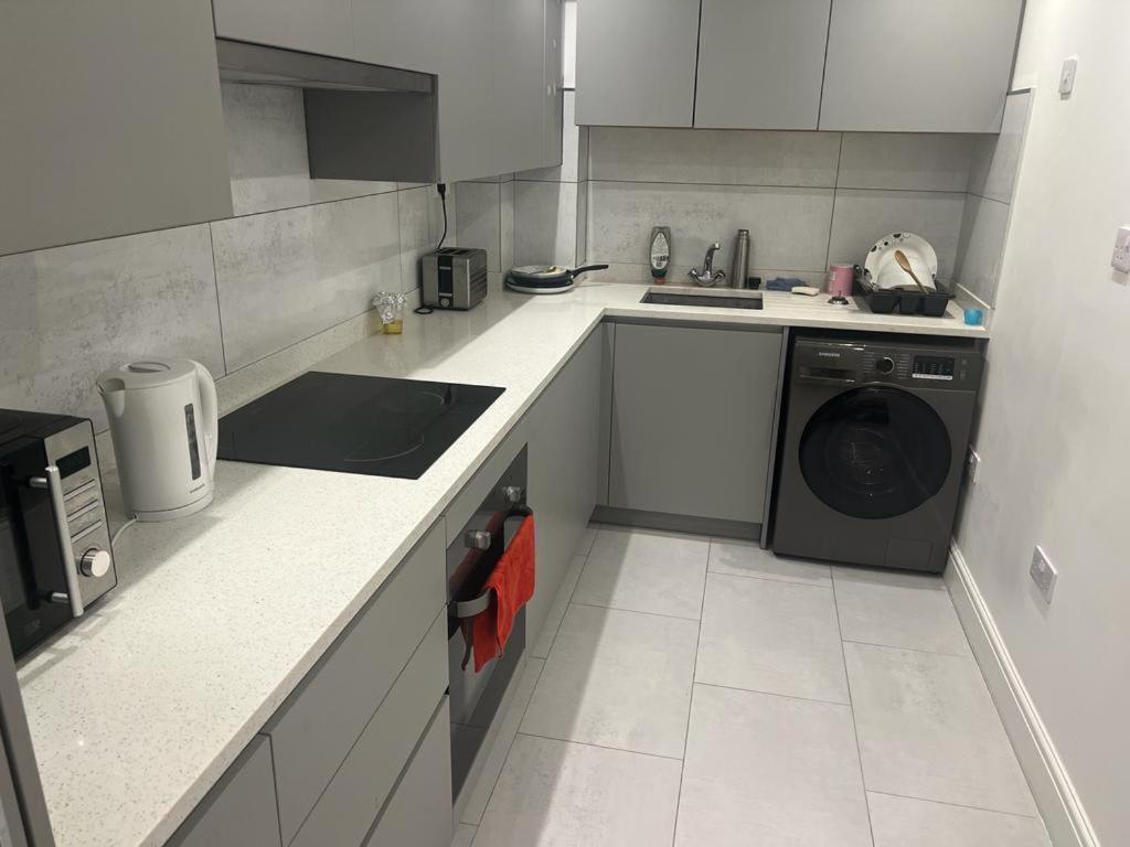 Amazing Flat 2 In Battersea Daire Londra Dış mekan fotoğraf